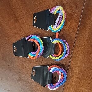 (J20) 4 bundles hair ties,